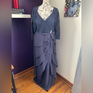 JJ’s House Plus Size 2 Piece Gown NWT